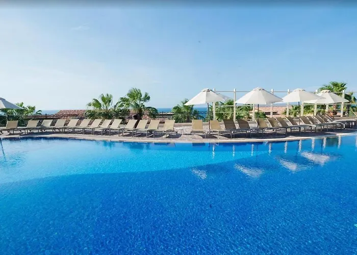 Pueblo Bonito Sunset Beach Golf & Spa Resort